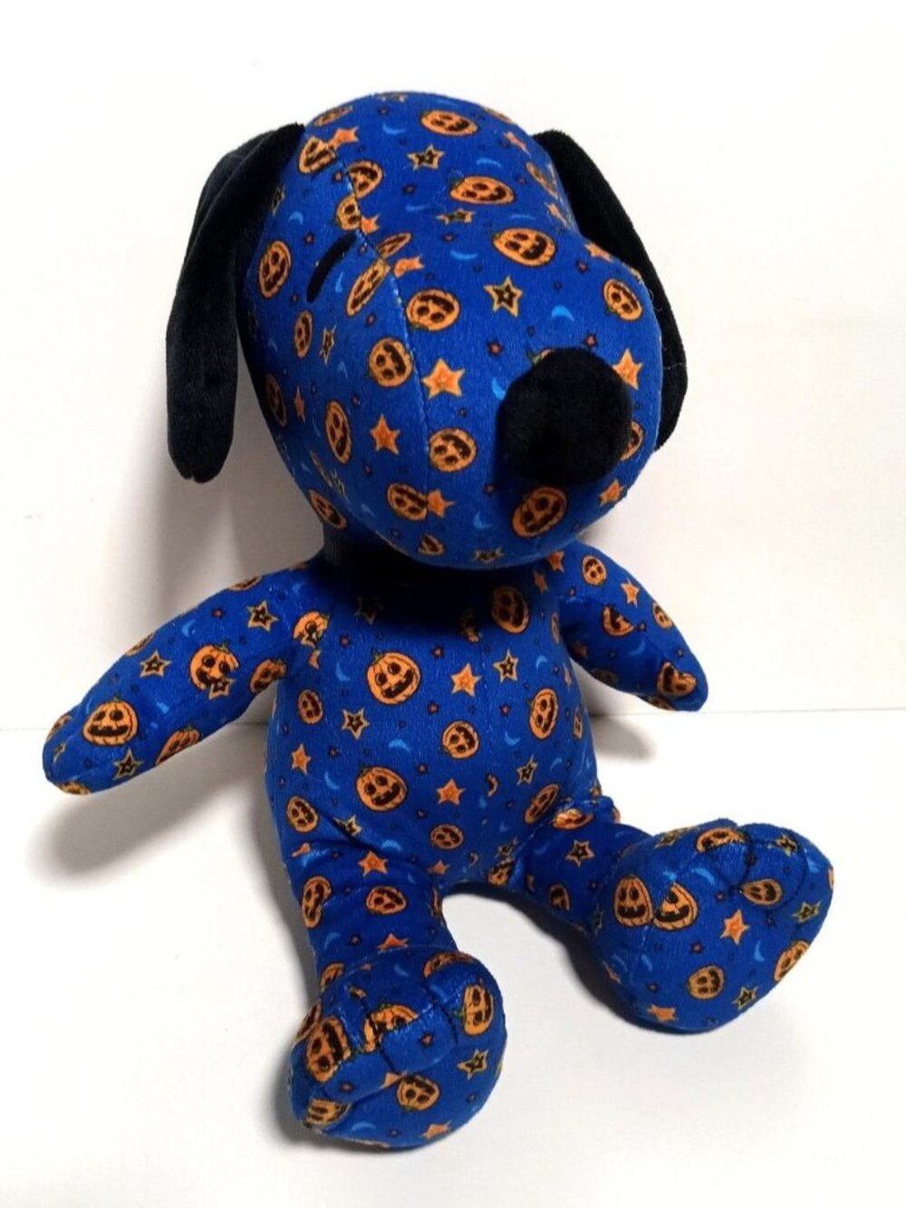 Knotts Berry Farm Snoopy Halloween Plush Blue Pumpkin Jack o Lantern